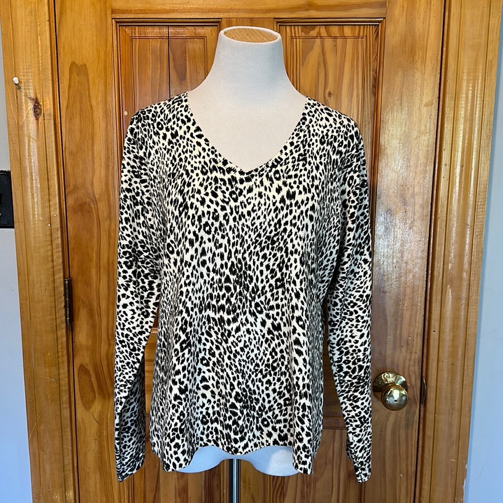 Josephine Chaus sweater